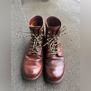 RED WING BOOTS IRON RANGER (8115) - 9D Made in USA 🇺🇸